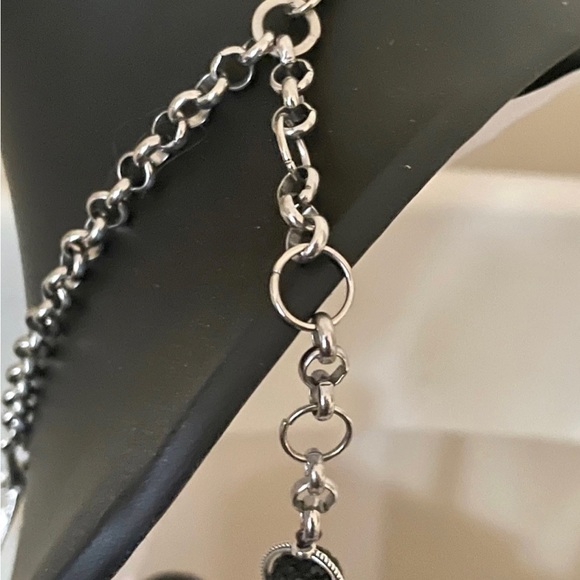 Hand made (by me) RAVEN SKULL NECKLACE (unisex) - Picture 9 of 10